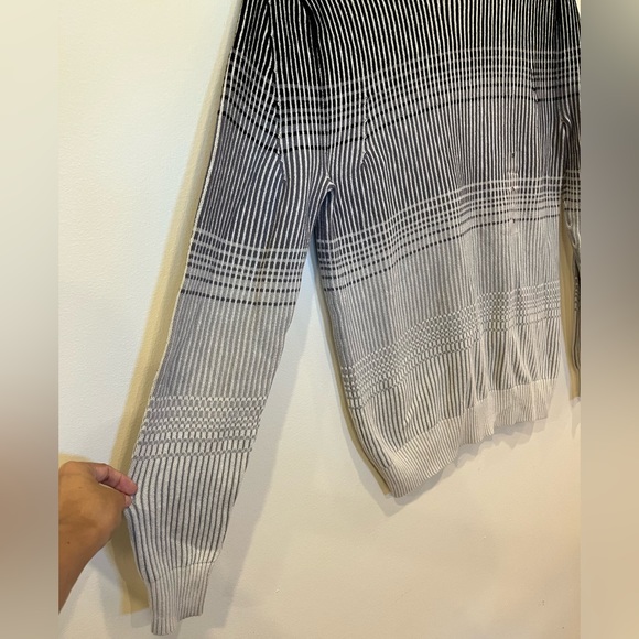 Alfani Men’s Knit Sweater Size S NWT - Picture 3 of 15